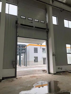 Özel Boyut Dikey Bölüm Kapısı yalıtımlı Üst Bölüm Kapısı ISO 9001