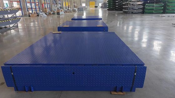 Grey Truck Hidrolik Dock Leveler, kolay yükleme ve boşaltma için IP55