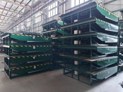 6800kg / 13600kg Hidrolik rıhtım seviyeleyicisi Mekanik yükleme rıhtım seviyeleyicisi