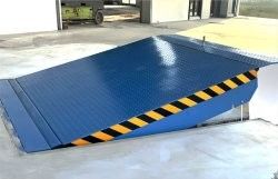 Otomatik Sabit Dökümlü Düğümlü Dudaklı Hidrolik Yükleme Konteyneri Yükleme Limanları veya Körfezleri İçin Dök Düzenleyicisi