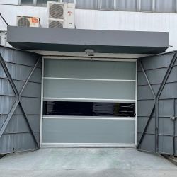 PVC Yüksek Hızlı Kapılar Otomatik Açılışlı Meşgul Depolar için Güvenilir Performans