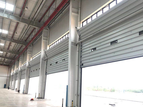Yüksek yalıtım ve dayanıklılık ile soğuk depolama bölüm kapıları