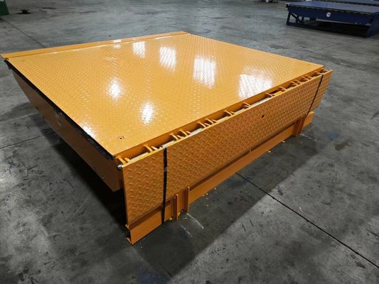 6800kg / 13600kg Hidrolik rıhtım seviyeleyicisi Mekanik yükleme rıhtım seviyeleyicisi